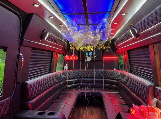 Atlanta Limo Service Sprinter Limo – Luxury transportation with premium seating, LED lighting, and top-tier amenities for group travel.